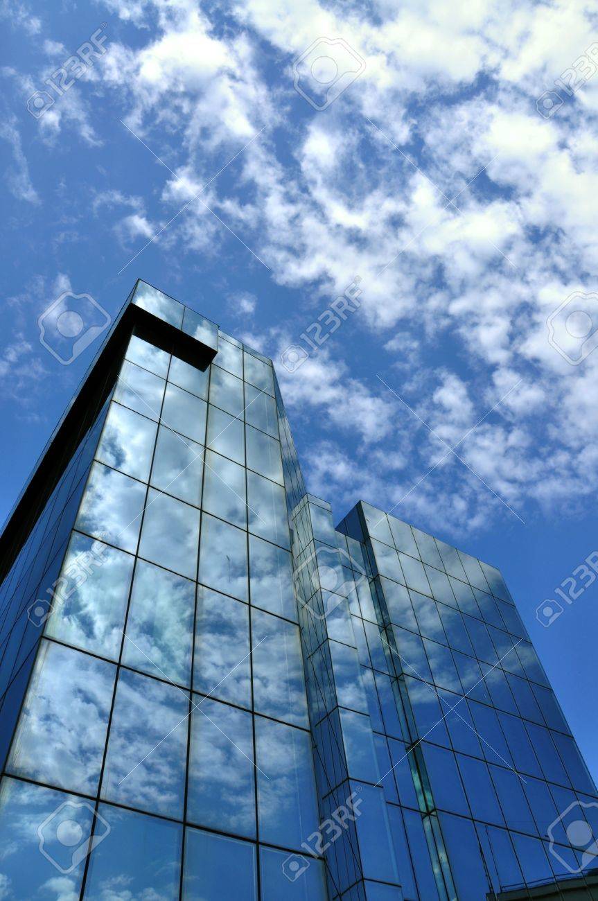 事務所ビル、クールなビジネス背景の Windows の写真素材・画像素材