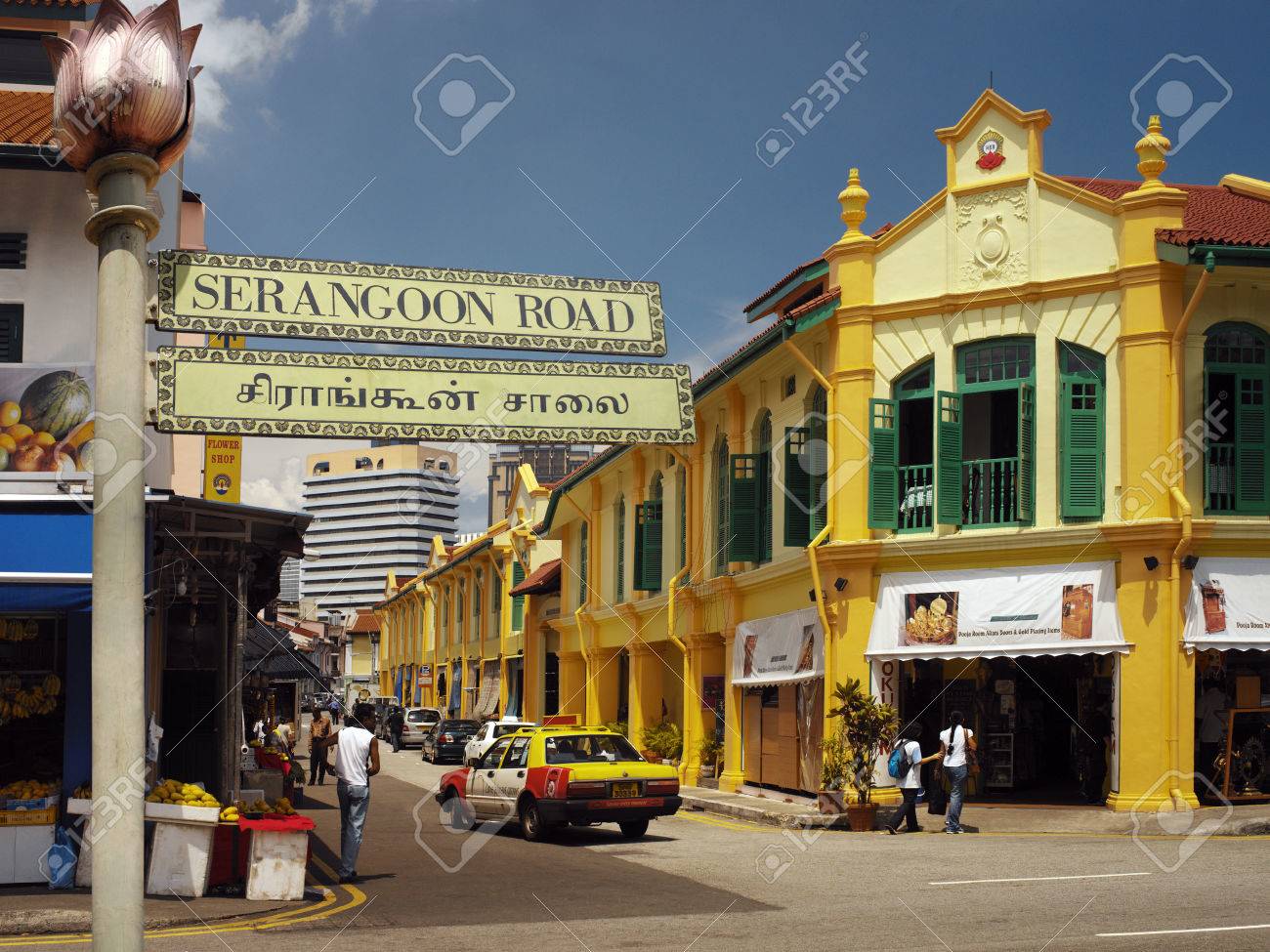 Serangoon Road area known as Little India in the city of Singapore - 22453998 Serangoon Road area known as Little India in the city of Singapore - 22453998
