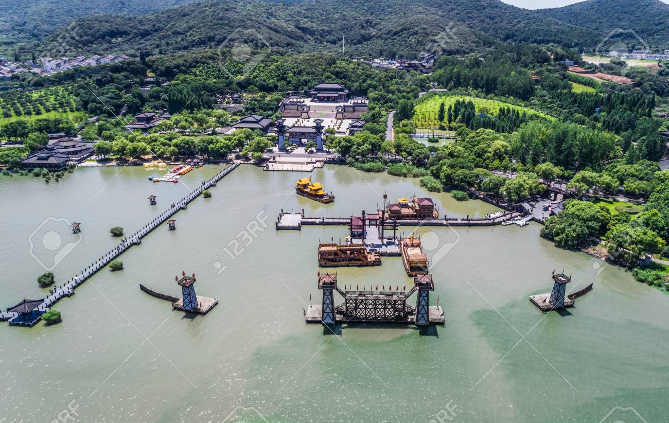 etiam-dictum-ipsum-a-felis