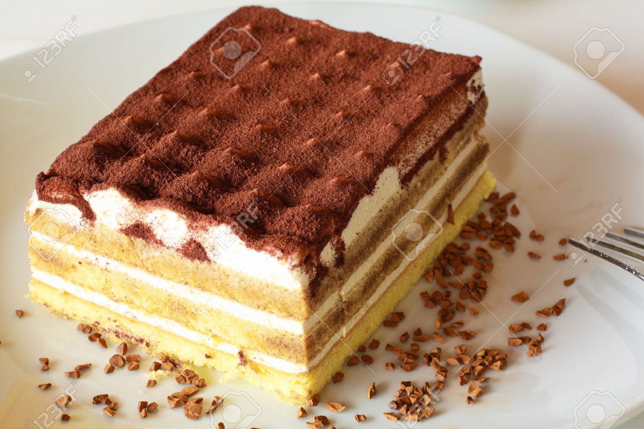 Çikolata Sepetinde Tiramisu Çikolata Sepetinde Tiramisu