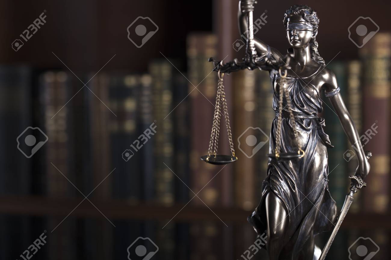 法律テーマ 裁判所 正義の女神像 の写真素材 画像素材 Image