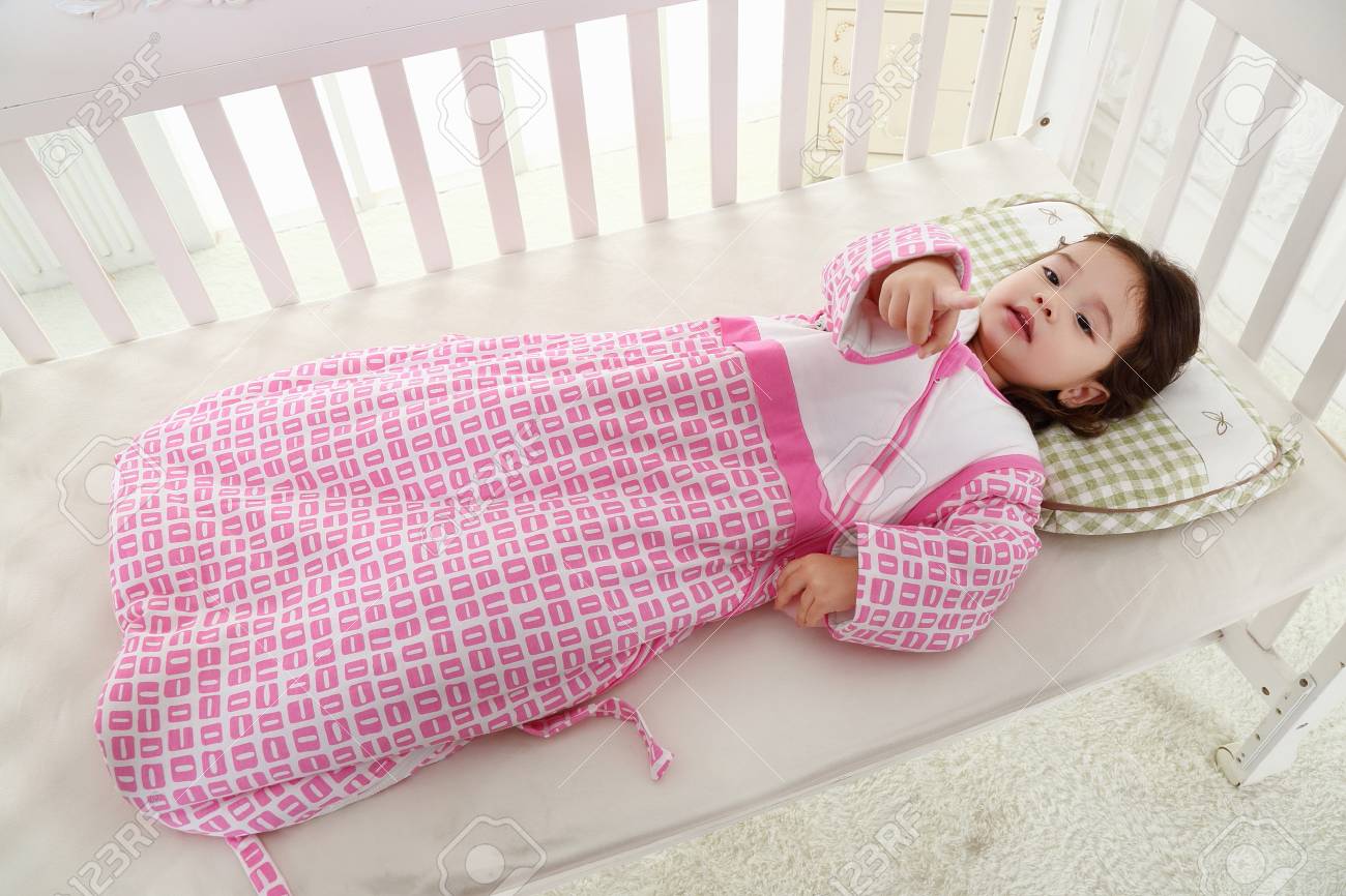 toddler cot with sleeping bag