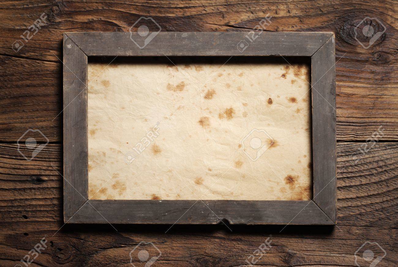 古い木製フレーム アンティークの紙は テキストのスペース の写真素材 画像素材 Image