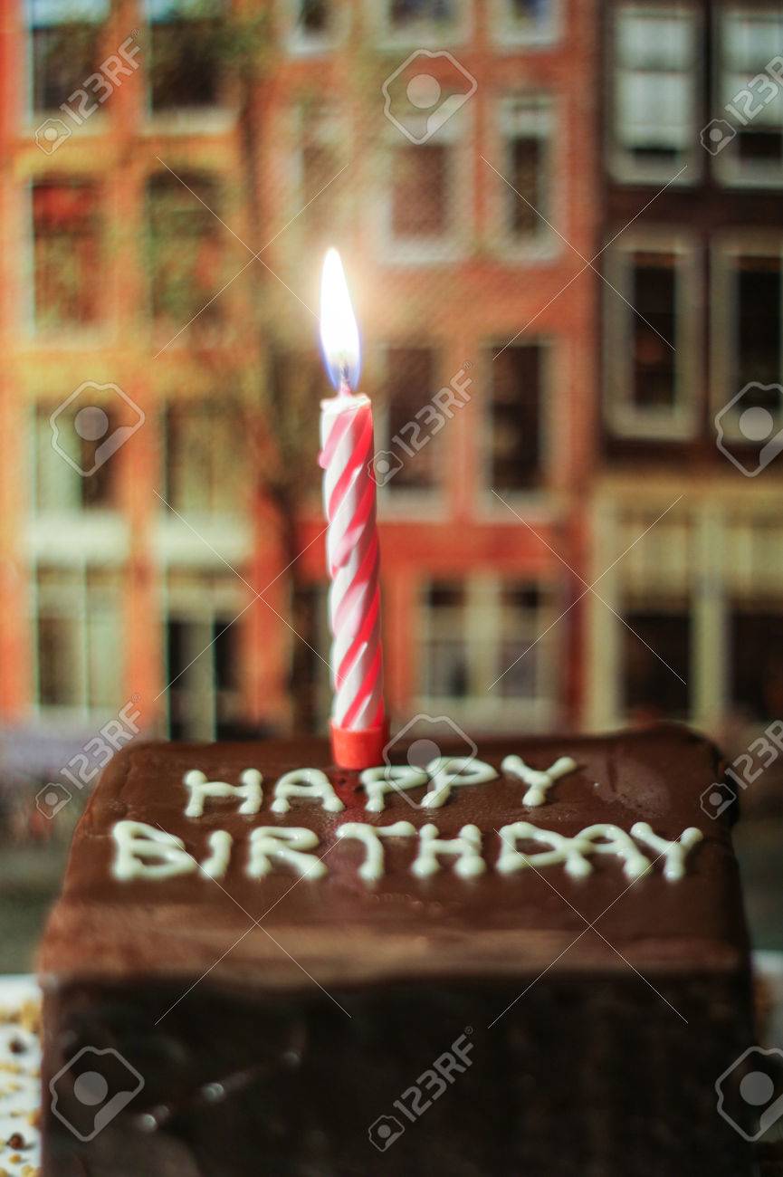 Un Gros Plan D Un Joli Gateau D Anniversaire Banque D Images Et Photos Libres De Droits Image Un Gros Plan D Un Joli Gateau D Anniversaire Banque D Images Et Photos Libres De Droits Image