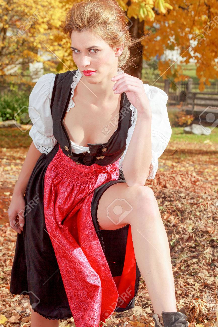 Sexy frauen im dirndl