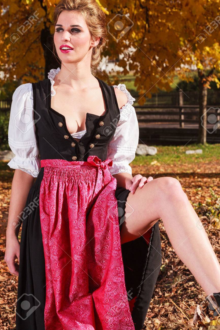 Bild - Deutsche junge Frau heiße Dessous Bild - Deutsche junge Frau heiße Dessous