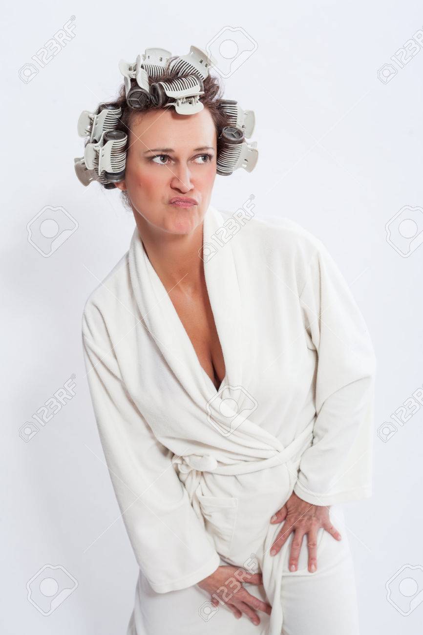 Humorístico De Tres Cuartos De Cuerpo Entero Retrato De Mujer Con ... Humorístico De Tres Cuartos De Cuerpo Entero Retrato De Mujer Con ...