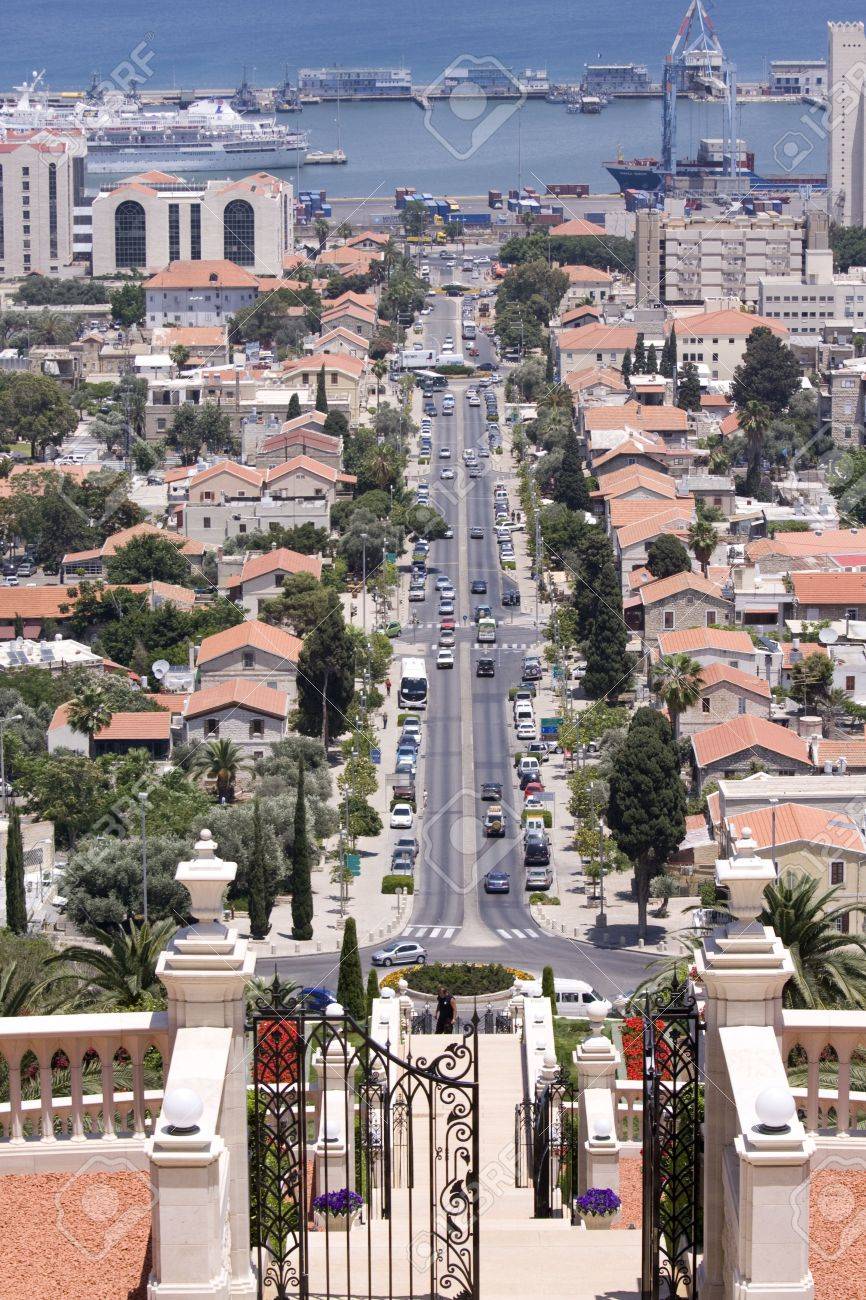 バハイ ハイファ イスラエルのバビロンの空中庭園 の写真素材 画像素材 Image