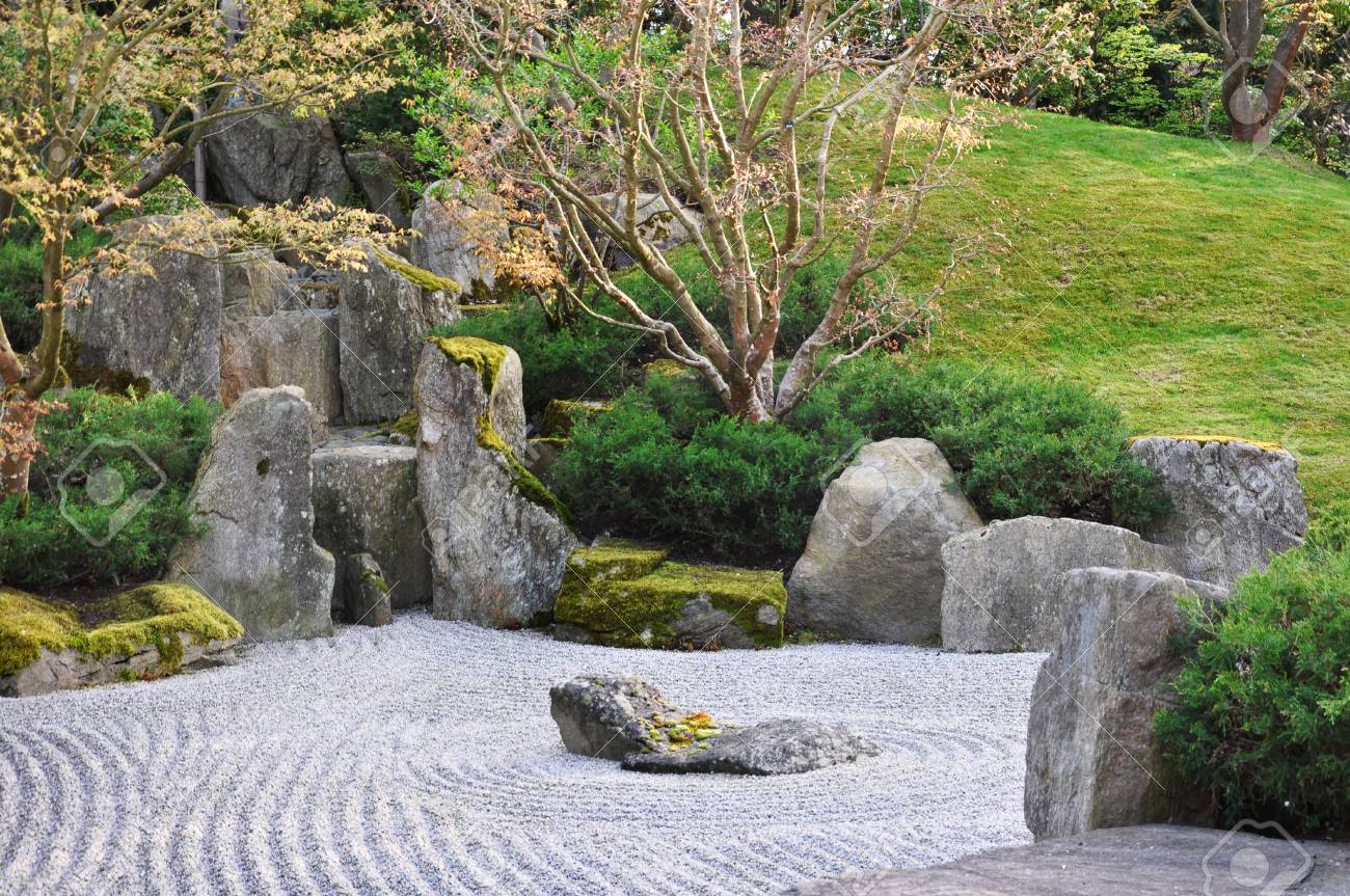 ベルリン ドイツ 17 年 4 月 13 日 ベルリンで世界の庭園の石の日本庭園 の写真素材 画像素材 Image ベルリン ドイツ 17 年 4 月 13 日 ベルリンで世界の庭園の石の日本庭園 の写真素材 画像素材 Image