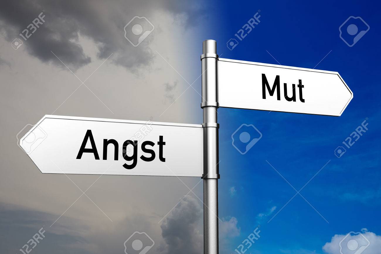 Deutsche Worter Angst Und Mut Mut Auf Einem Strassenschild 3d Rendering Lizenzfreie Fotos Bilder Und Stock Fotografie Image 66107086
