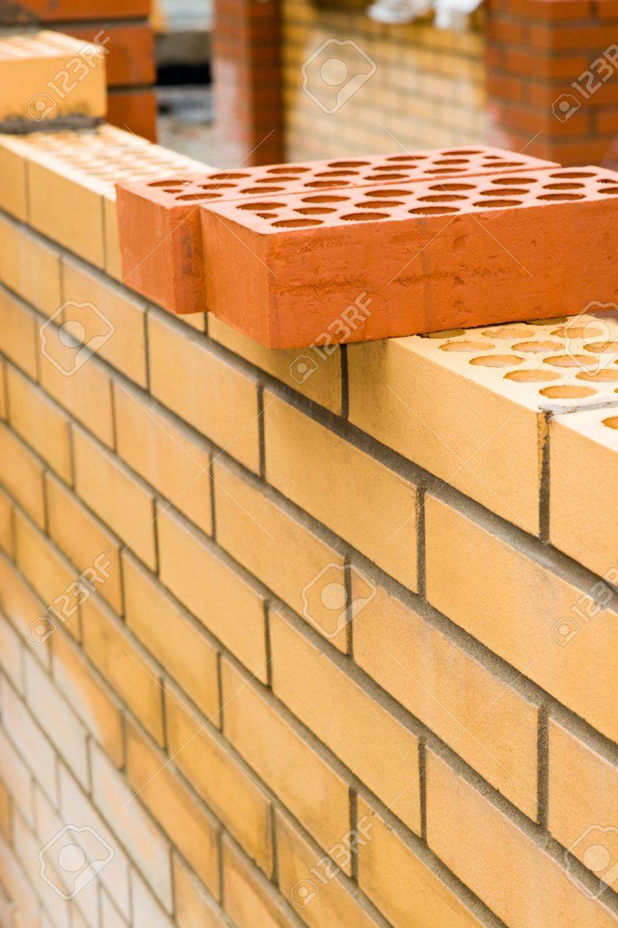 Construction. Erection of a new wall. - 12729001 Construction. Erection of a new wall. - 12729001