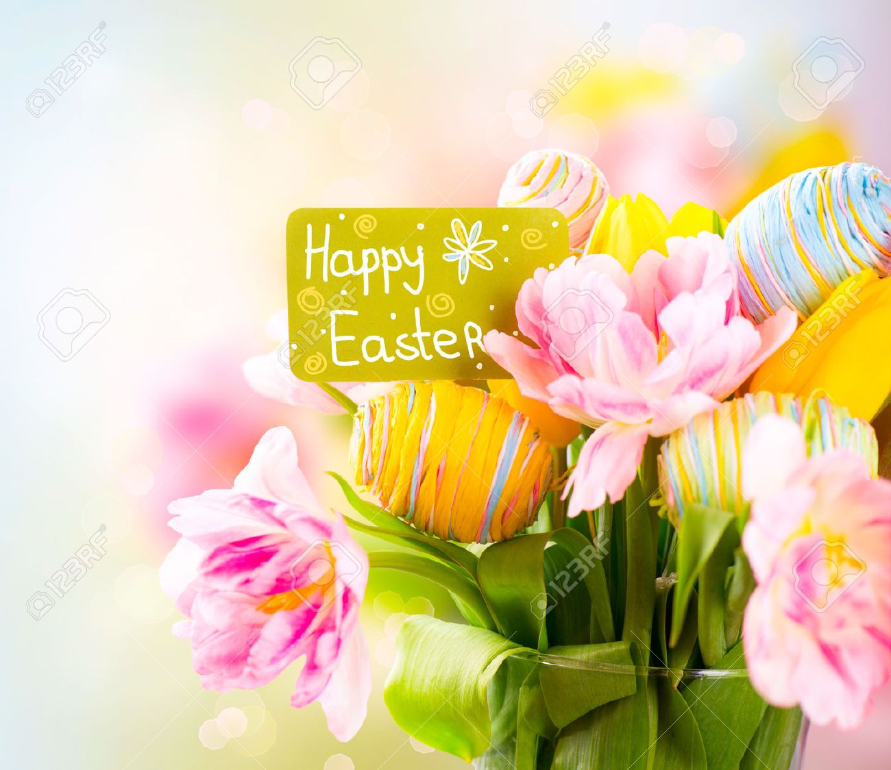 finest simple free pasqua fiori vacanza grappolo con biglietto di auguri colorati tulipani archivio fotografico with biglietti d auguri per pasqua with