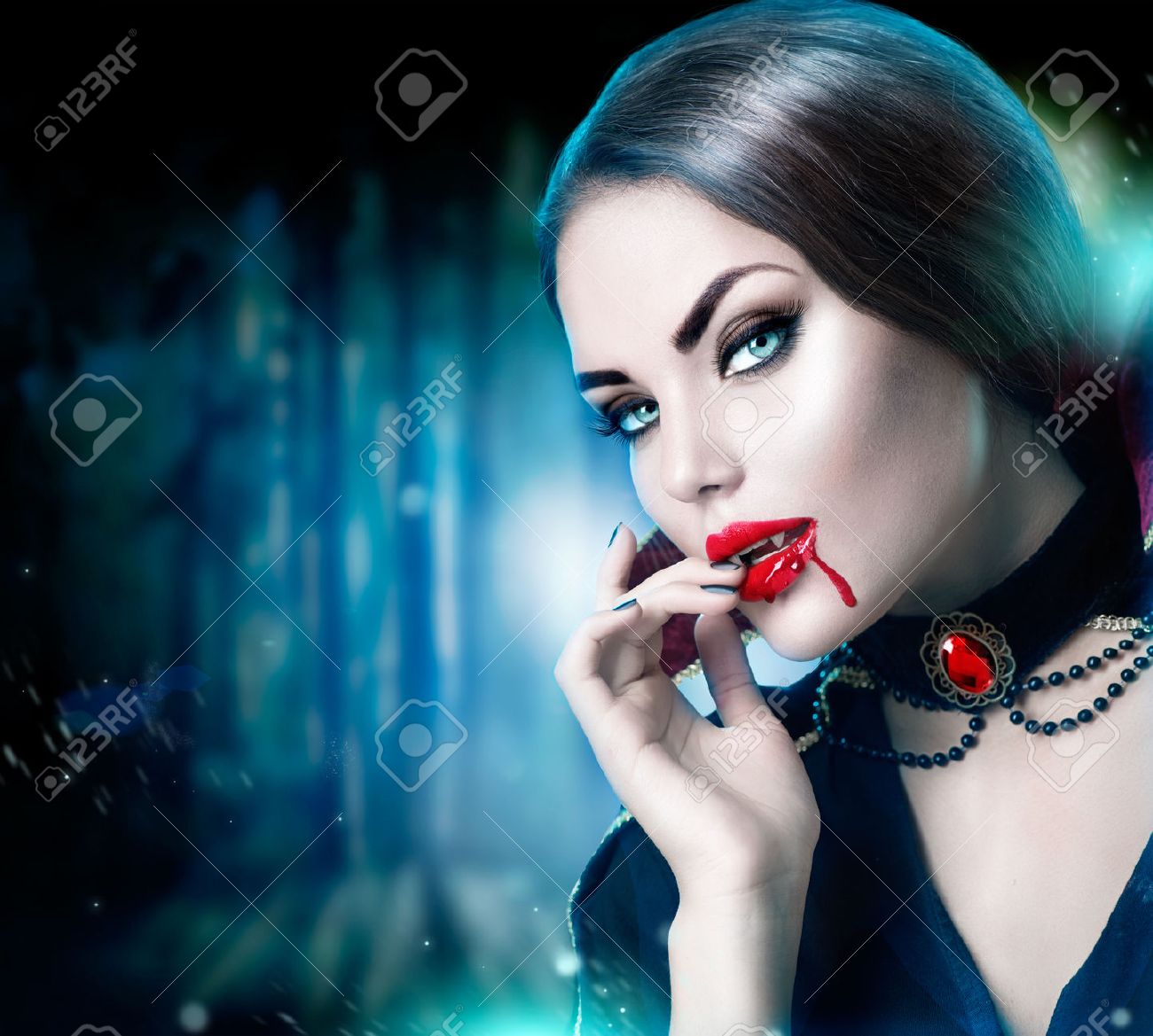 Sexy vampire women photos for free 7