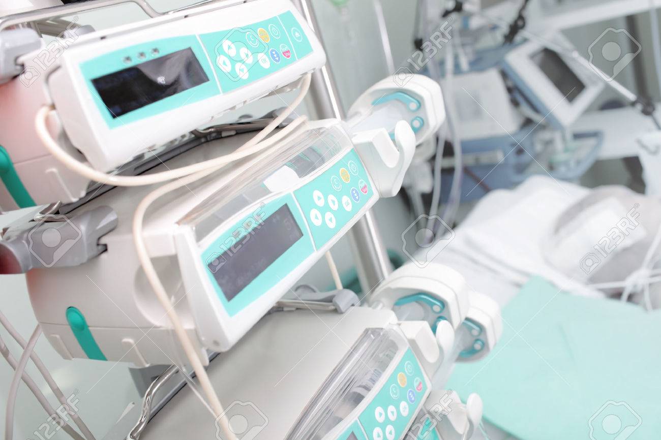 Medical equipment in the ICU ward - 38394833 Medical equipment in the ICU ward - 38394833