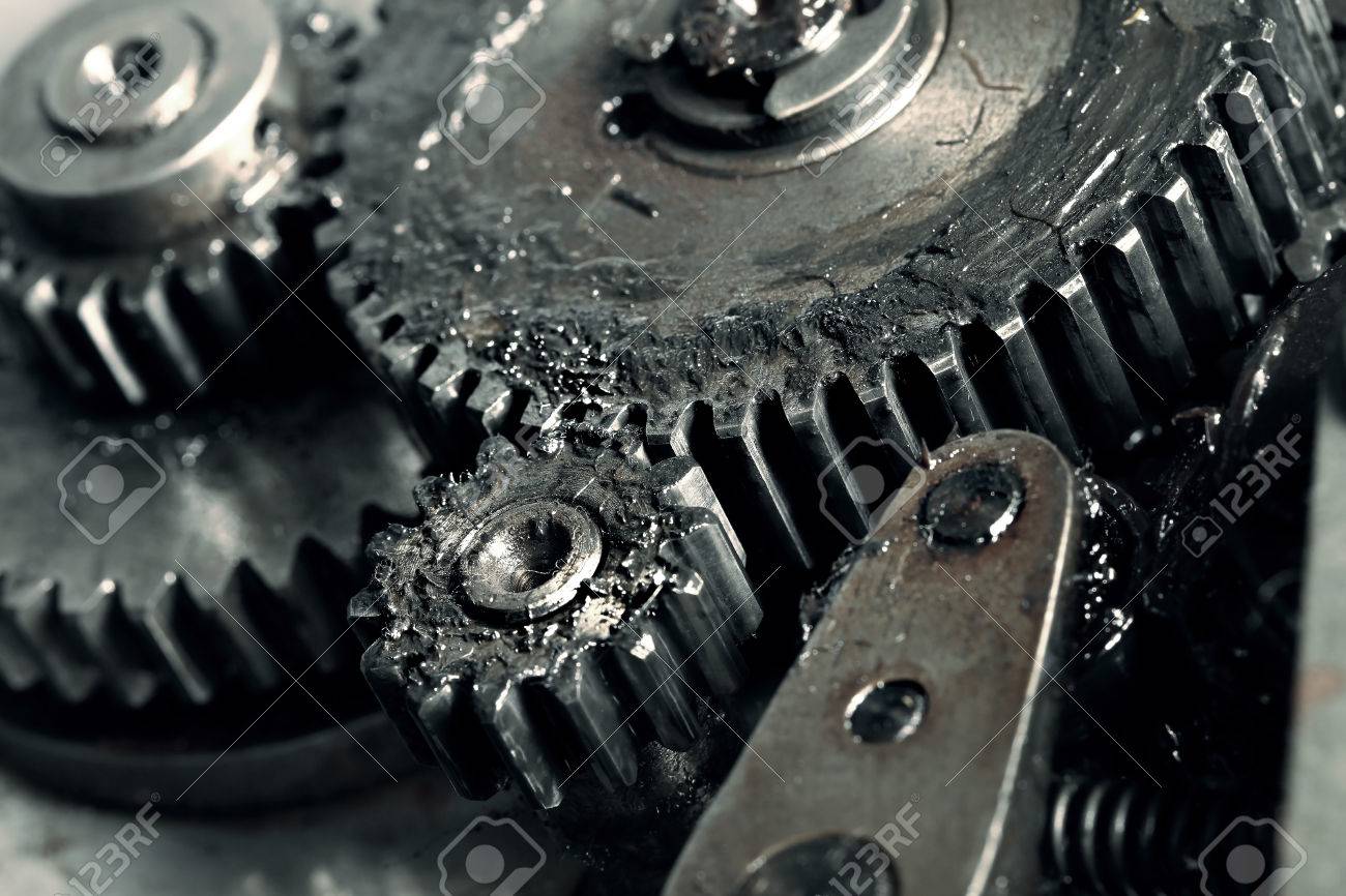 смазочная шестерня. Kyocera 3060 смазка шестерен. кухонный комбайн ar-1703 шестерня. смазать шестеренки. нефтяные масла.