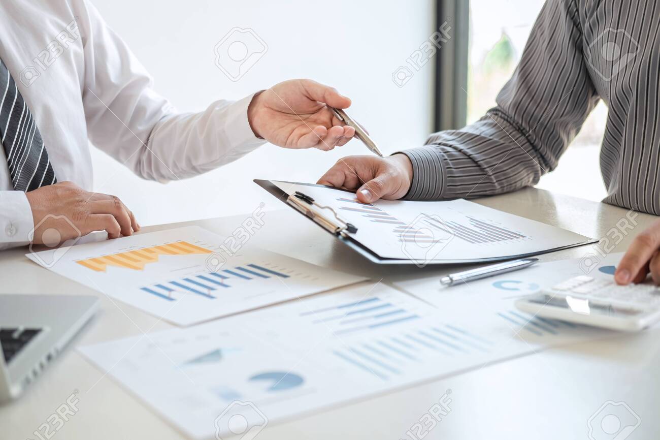Business team partner on meeting brainstorming in investment ideas marketing planning project and presentation finance and strategy of business making to successful and development growth profit. - 142378477 Business team partner on meeting brainstorming in investment ideas marketing planning project and presentation finance and strategy of business making to successful and development growth profit. - 142378477