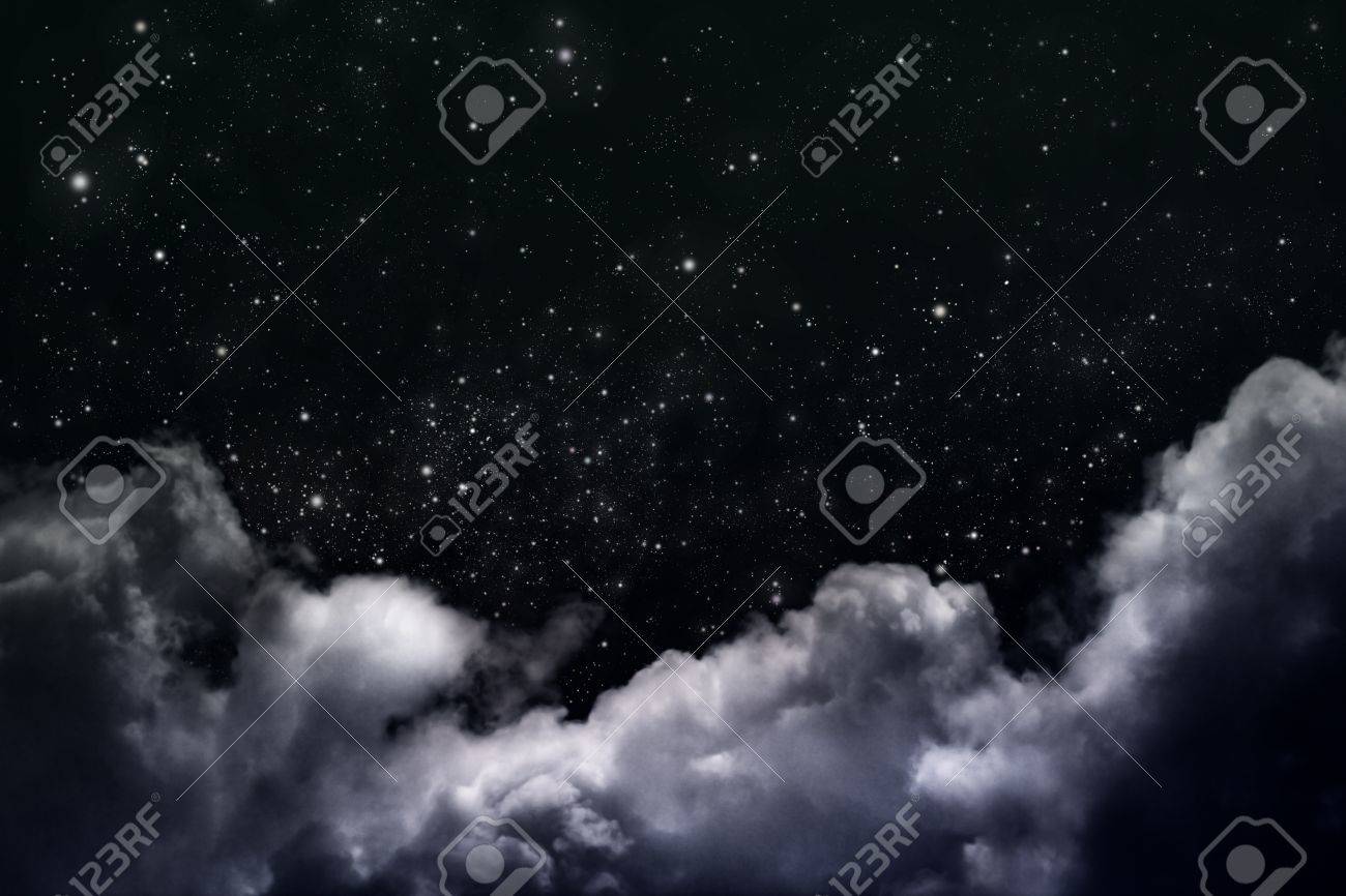 曇り夜空の星の写真素材・画像素材 Image 18138787