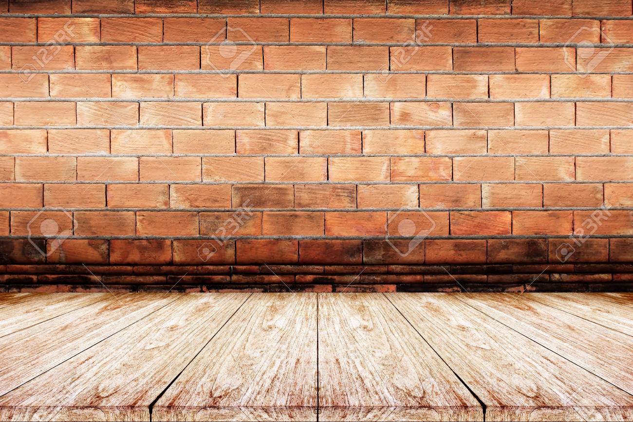 木質系床のレンガ壁の背景 の写真素材 画像素材 Image