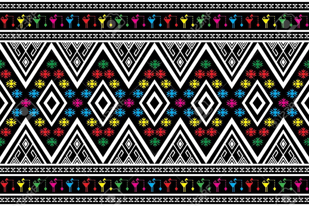 幾何学的なエスニック柄折り返し バティック ファブリック サロン ベクトル イラスト刺繍スタイルの背景 カーペット 壁紙 衣料品 伝統的なデザイン のイラスト素材 ベクタ Image