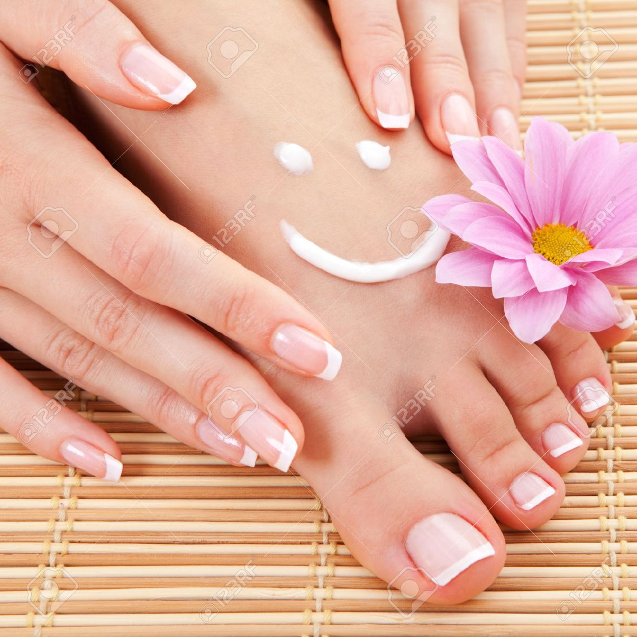 https://previews.123rf.com/images/suravid/suravid1211/suravid121100083/16167362-care-for-beautiful-woman-legs-Stock-Photo-feet-pedicure-manicure.jpg