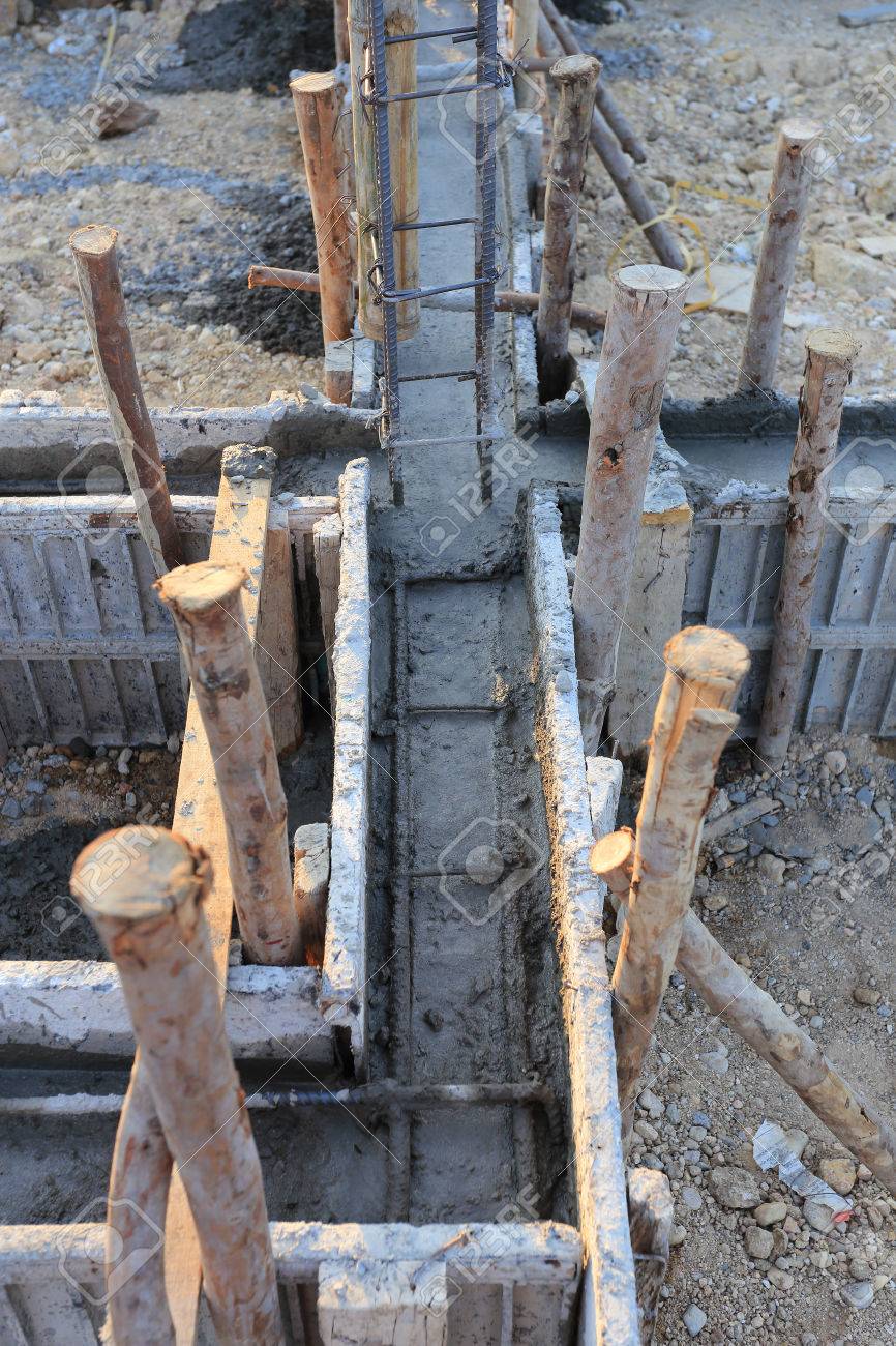 Bau Haus Verstarkung Metall Rahmen Fur Beton Giessen Lizenzfreie