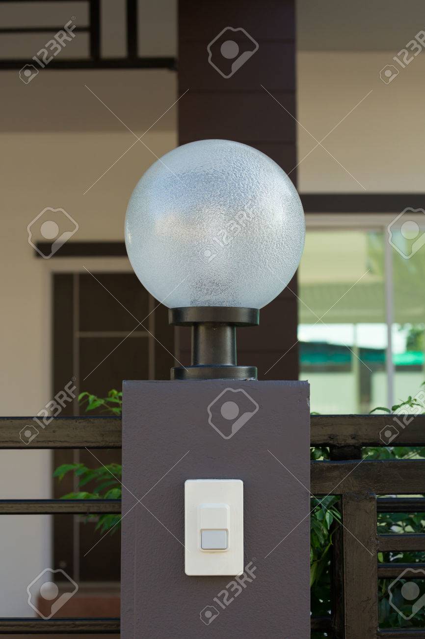 modern gate lamp