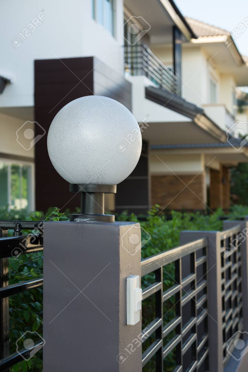 modern gate lamp
