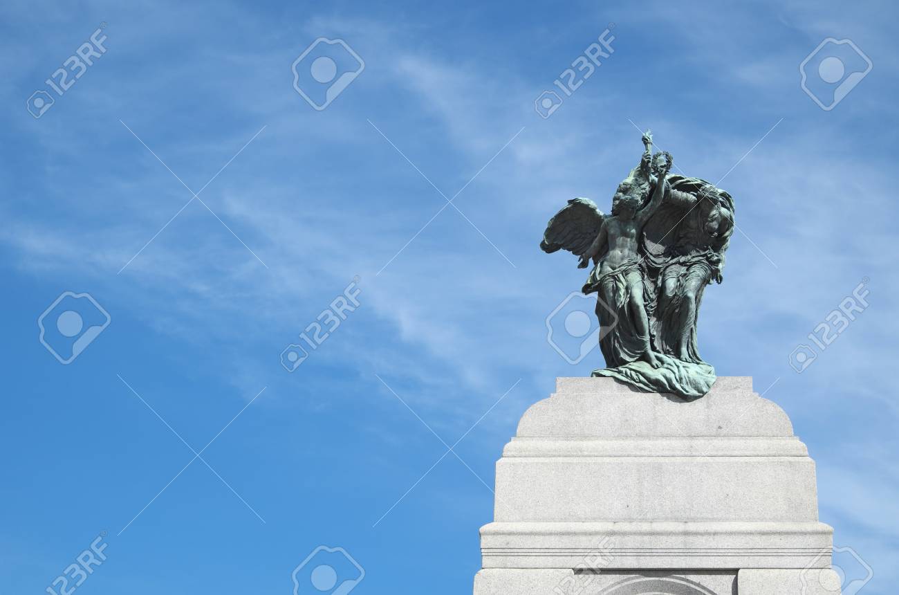 etiam-dictum-ipsum-a-felis