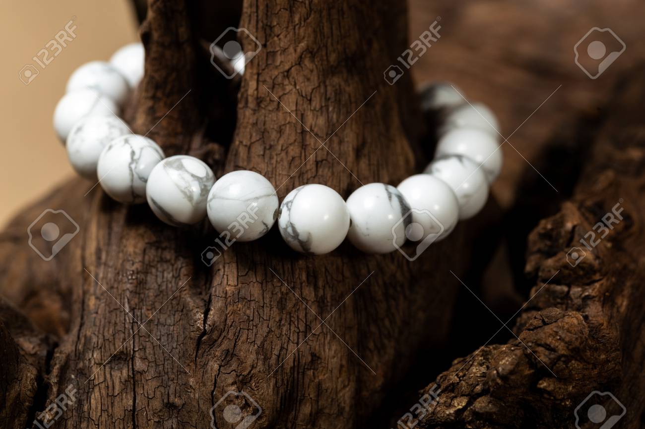howlite stone bracelet