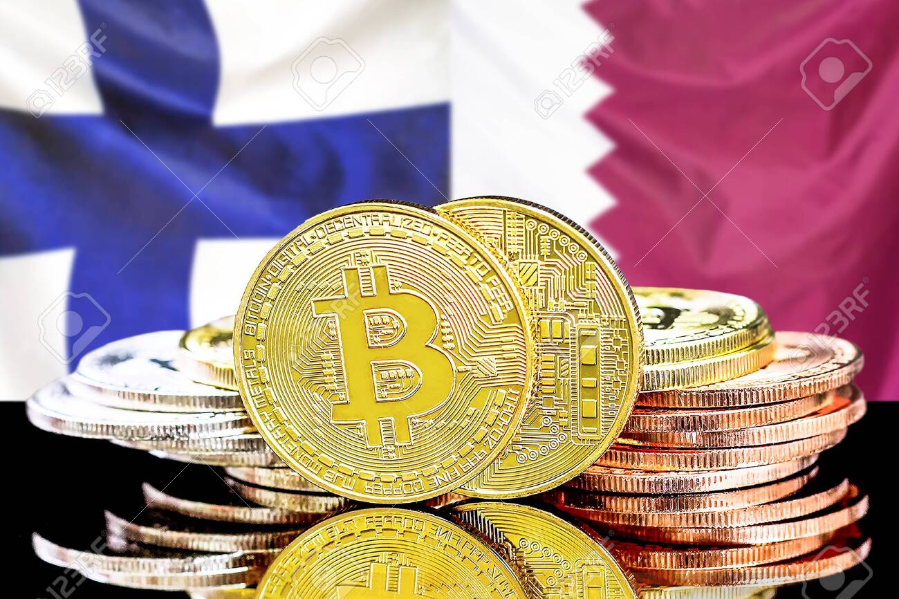 핀란드와 카타르 깃발을 배경으로 핀란드와 카타르 비트코인의 암호화폐 및 블록체인 기술 투자자를 위한 개념 로열티 무료 사진, 그림,  이미지 그리고 스톡포토그래피. Image 136561807