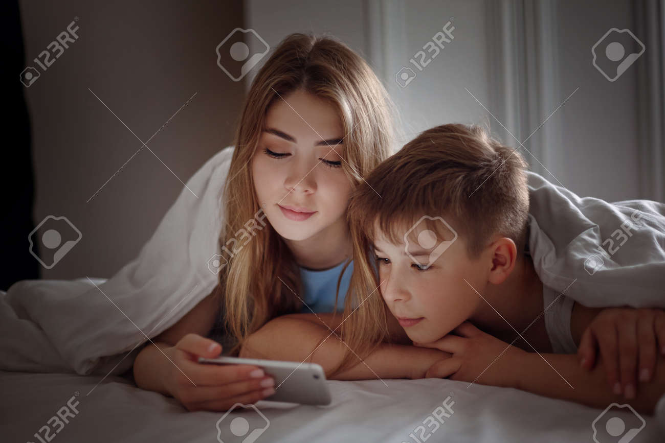 brothers girlfriend romance videos