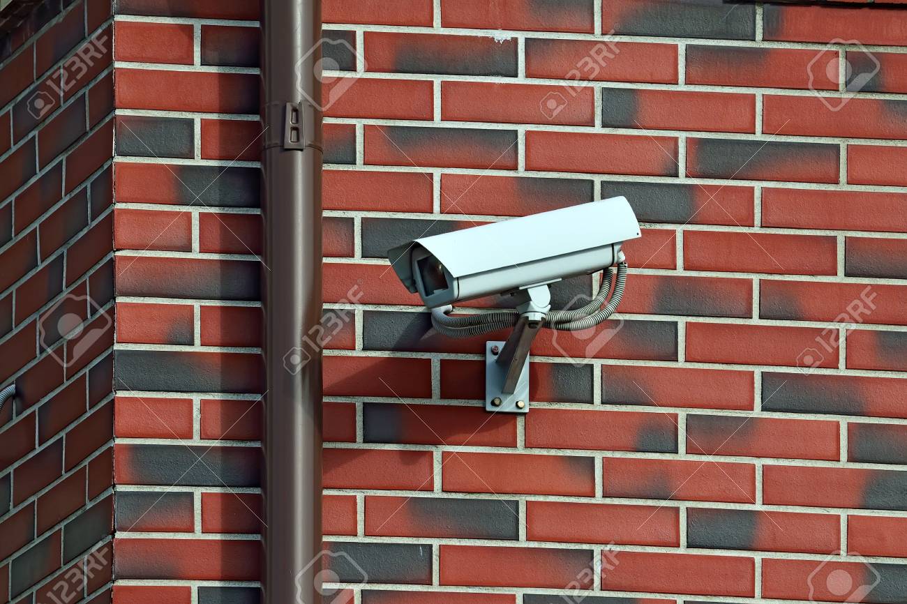 家の壁に防犯カメラ の写真素材 画像素材 Image
