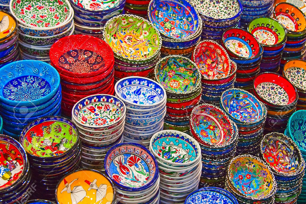 Traditional Turkish ceramics on the Grand Bazaar - 24293540 Traditional Turkish ceramics on the Grand Bazaar - 24293540