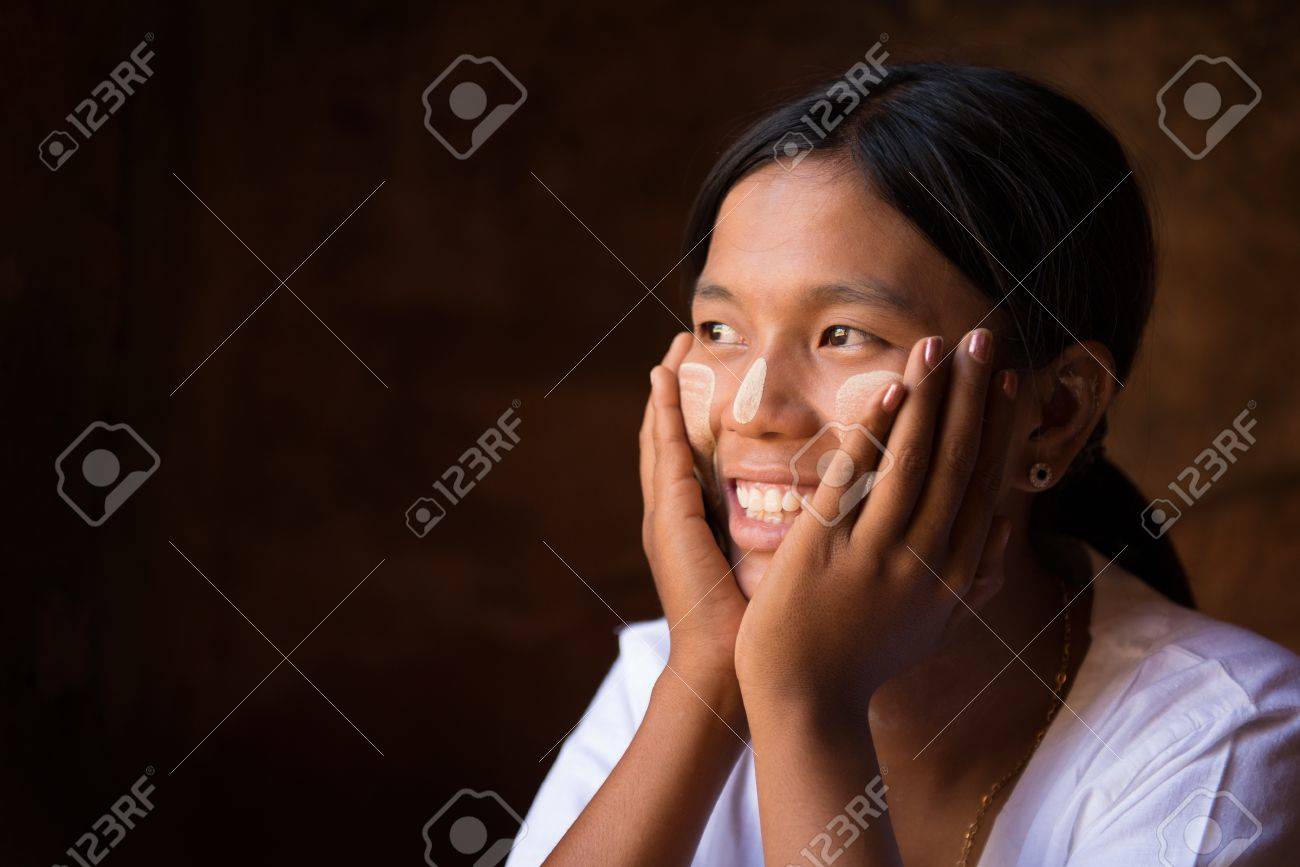 Clit cut off In her face
