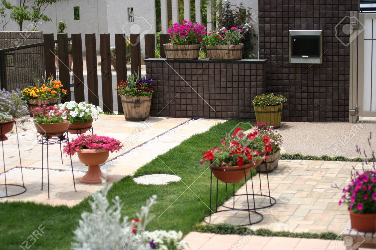 ガーデニング の写真素材 画像素材 Image