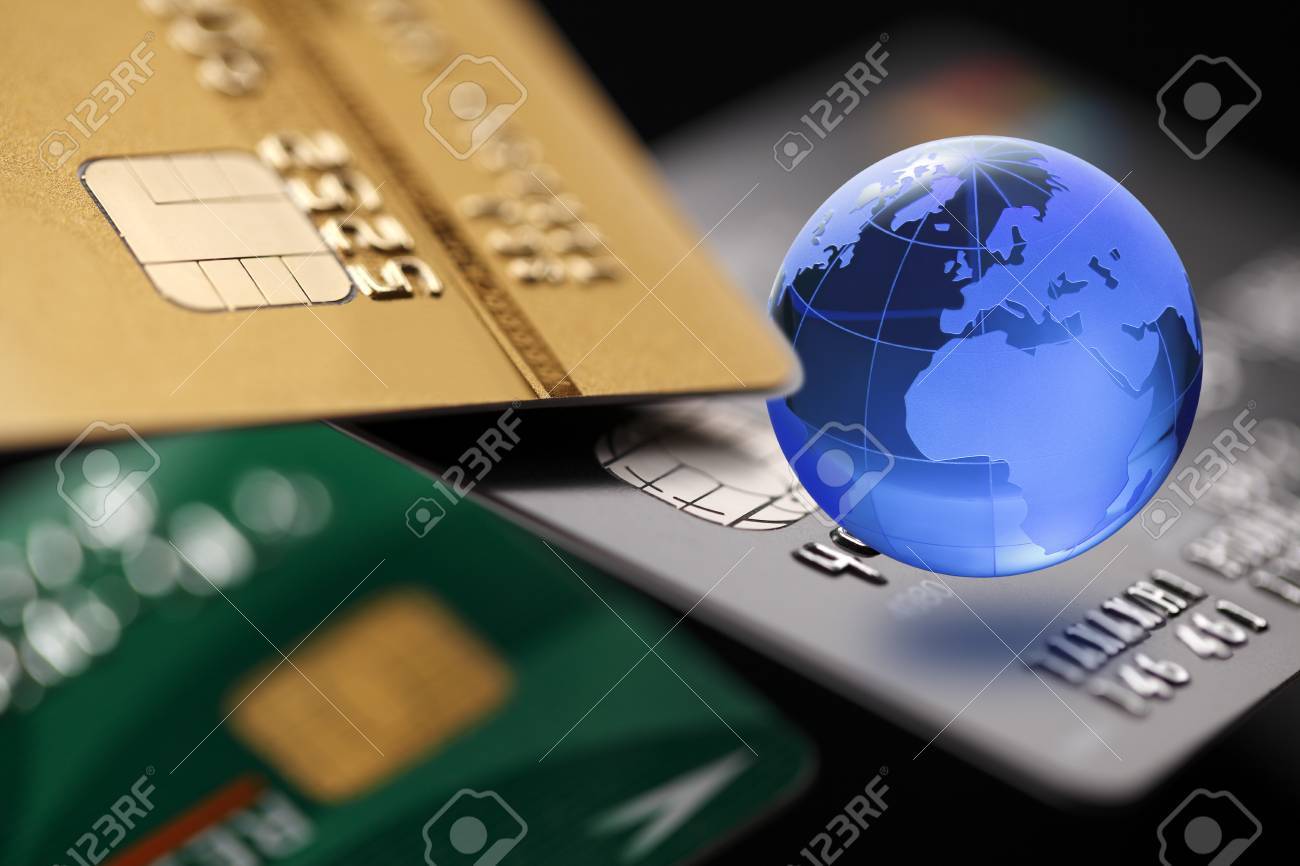Internet Banking. Credit card with Globe. Payment concept. - 55300292 Internet Banking. Credit card with Globe. Payment concept. - 55300292