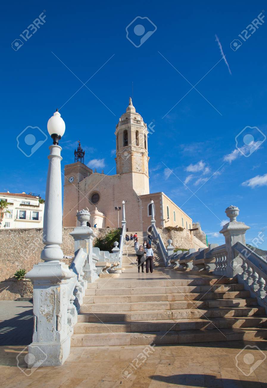 シッチェス 17 世紀海辺近く教会私サンタ Tecla の写真素材 画像素材 Image
