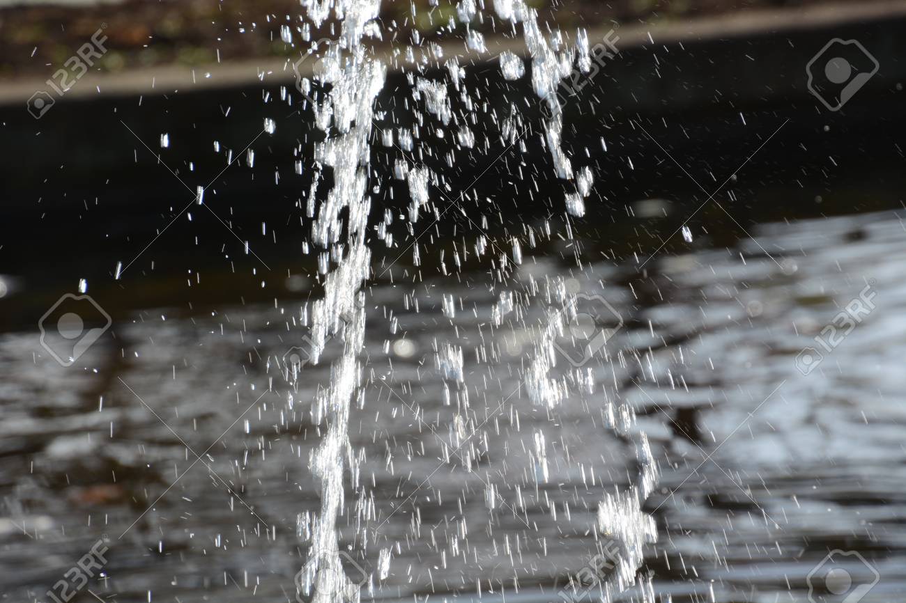 背景素材の泉 の写真素材 画像素材 Image