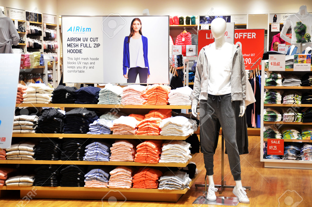 Юникло в дубае. Юникло дубай. Uniqlo молодежь. Юникло в дубае. Юникло в дубае.