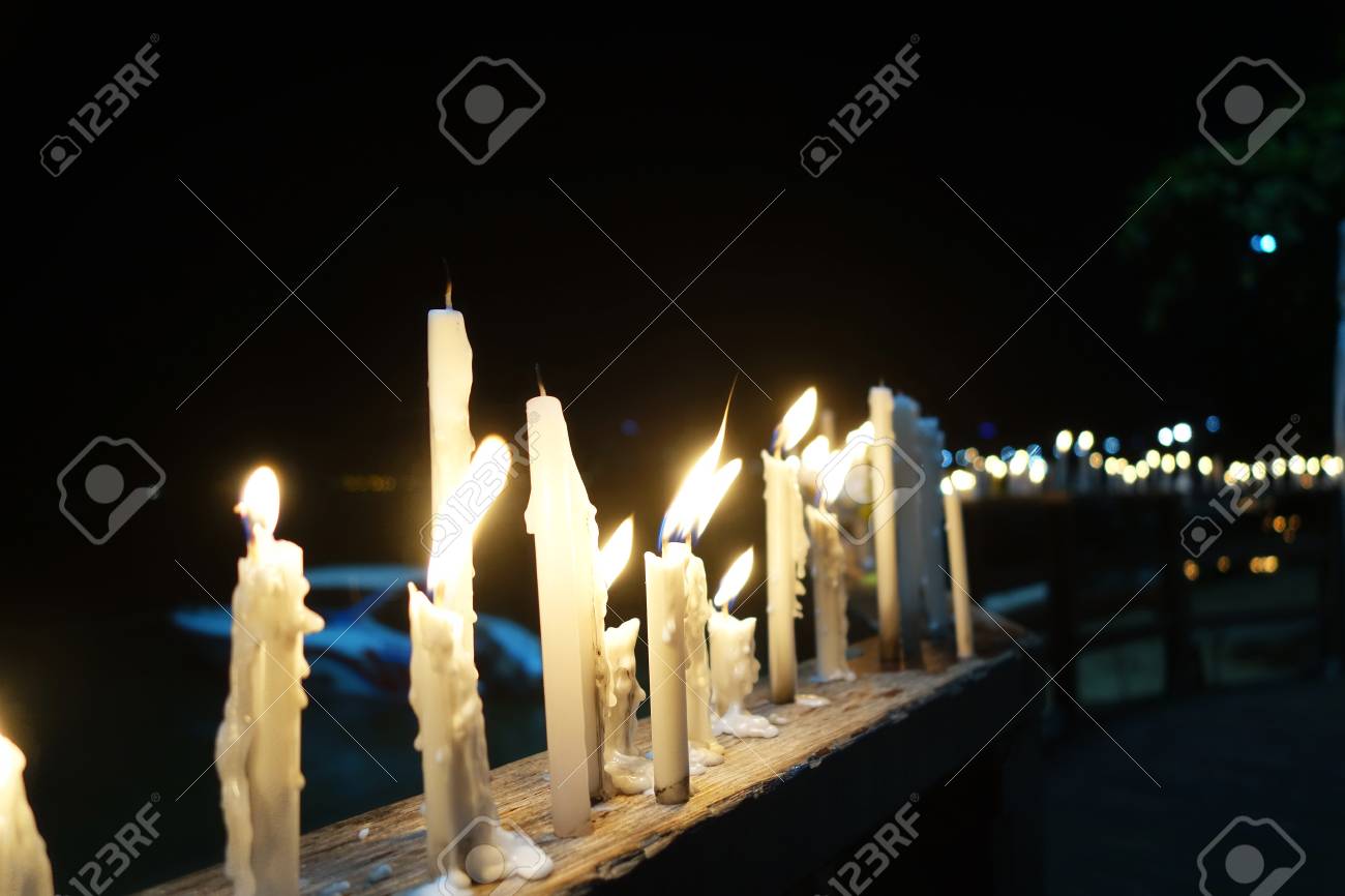 candle light up on