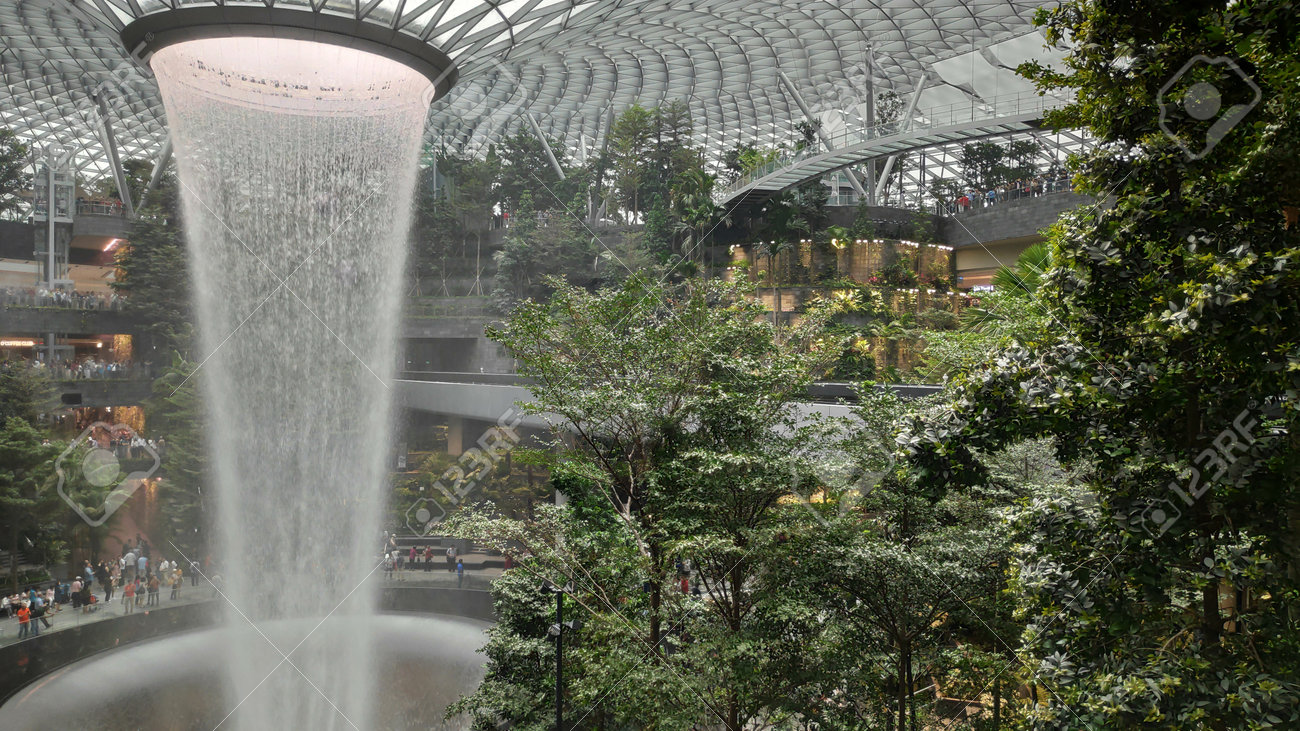 Singapore 11 Apr 2019 The Rain Vortex A 40m Tall Indoor