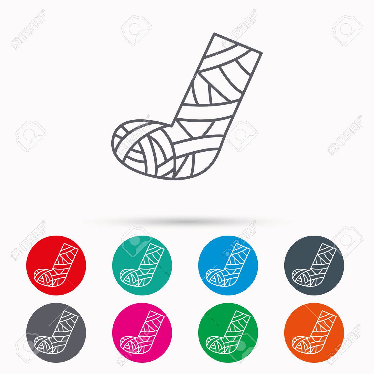 石膏やキャストの足アイコン 壊れた足のサイン 人間の回復薬のシンボルです 白い背景上の円に線形のアイコン のイラスト素材 ベクタ Image