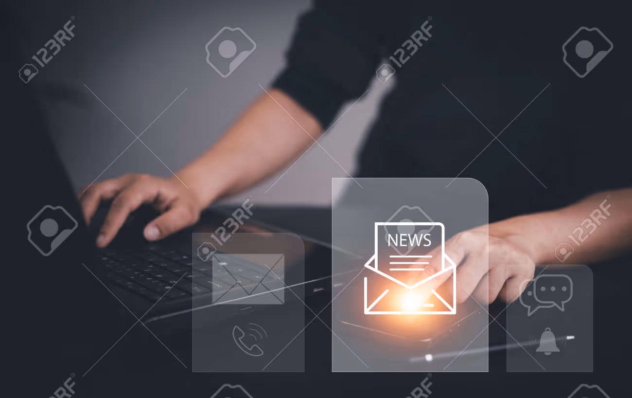 The email with the laptop, Businessman hand pressing the keyboard for sending the e-mail from the laptop computer, Concept of sending emails from your computer, - 186397292 The email with the laptop, Businessman hand pressing the keyboard for sending the e-mail from the laptop computer, Concept of sending emails from your computer, - 186397292