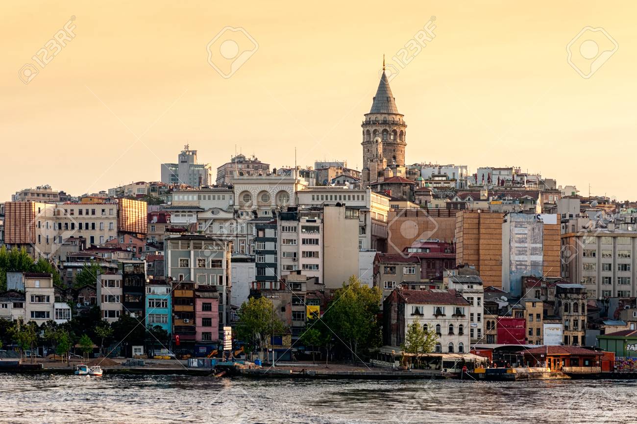 夕暮れ イスタンブール トルコ イスタンブール ガラタ塔のビュー の写真素材 画像素材 Image 夕暮れ イスタンブール トルコ イスタンブール ガラタ塔のビュー の写真素材 画像素材 Image