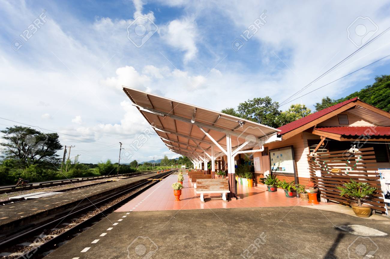 Maemo は タイの田舎駅 の写真素材 画像素材 Image