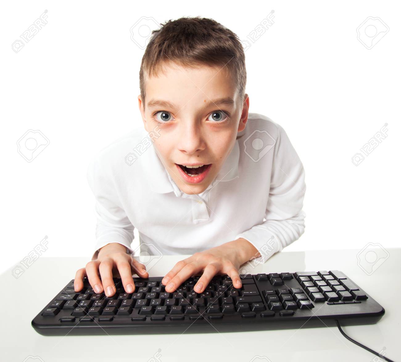 child looking at computer computer addiction computer addiction