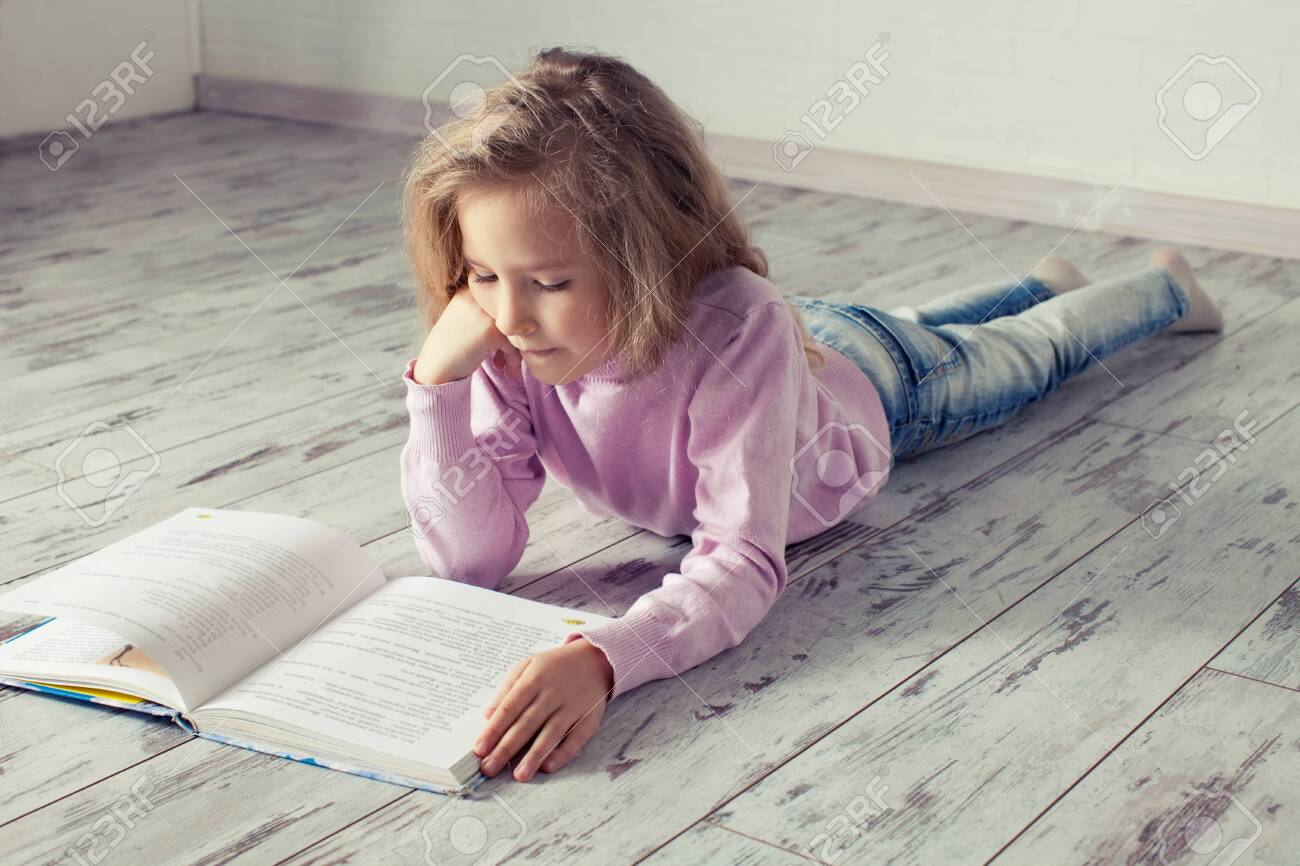 Child reading book - 126609535 Child reading book - 126609535