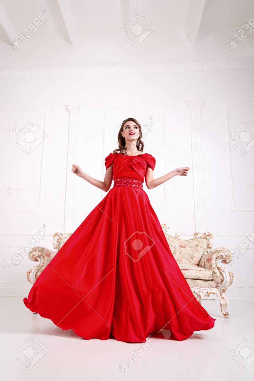 vestito lungo rosso elegante