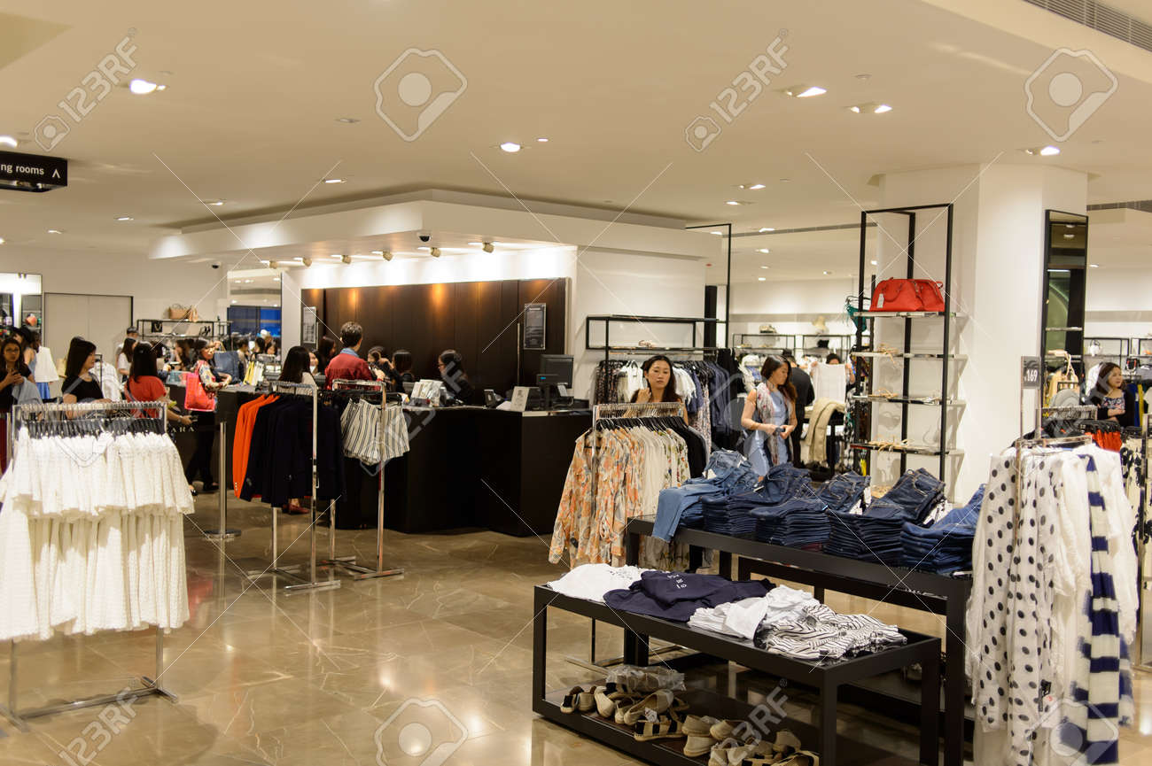 Interior Zara Clothes Zara Outlet España Ropa De Tienda Zara Mujer