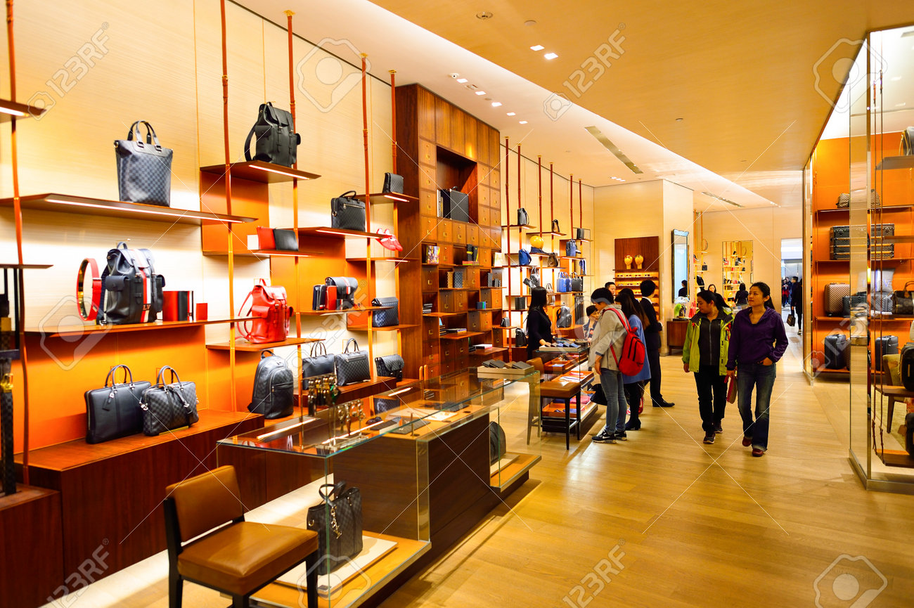 magasins louis vuitton